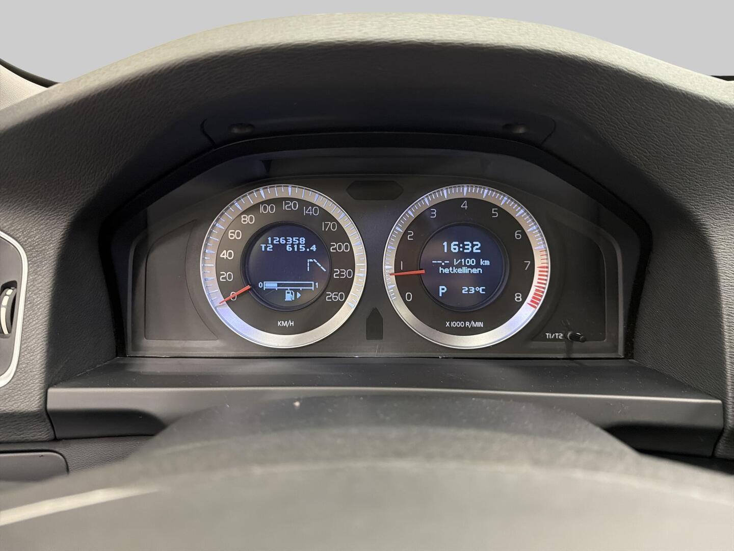 VOLVO S60 2011