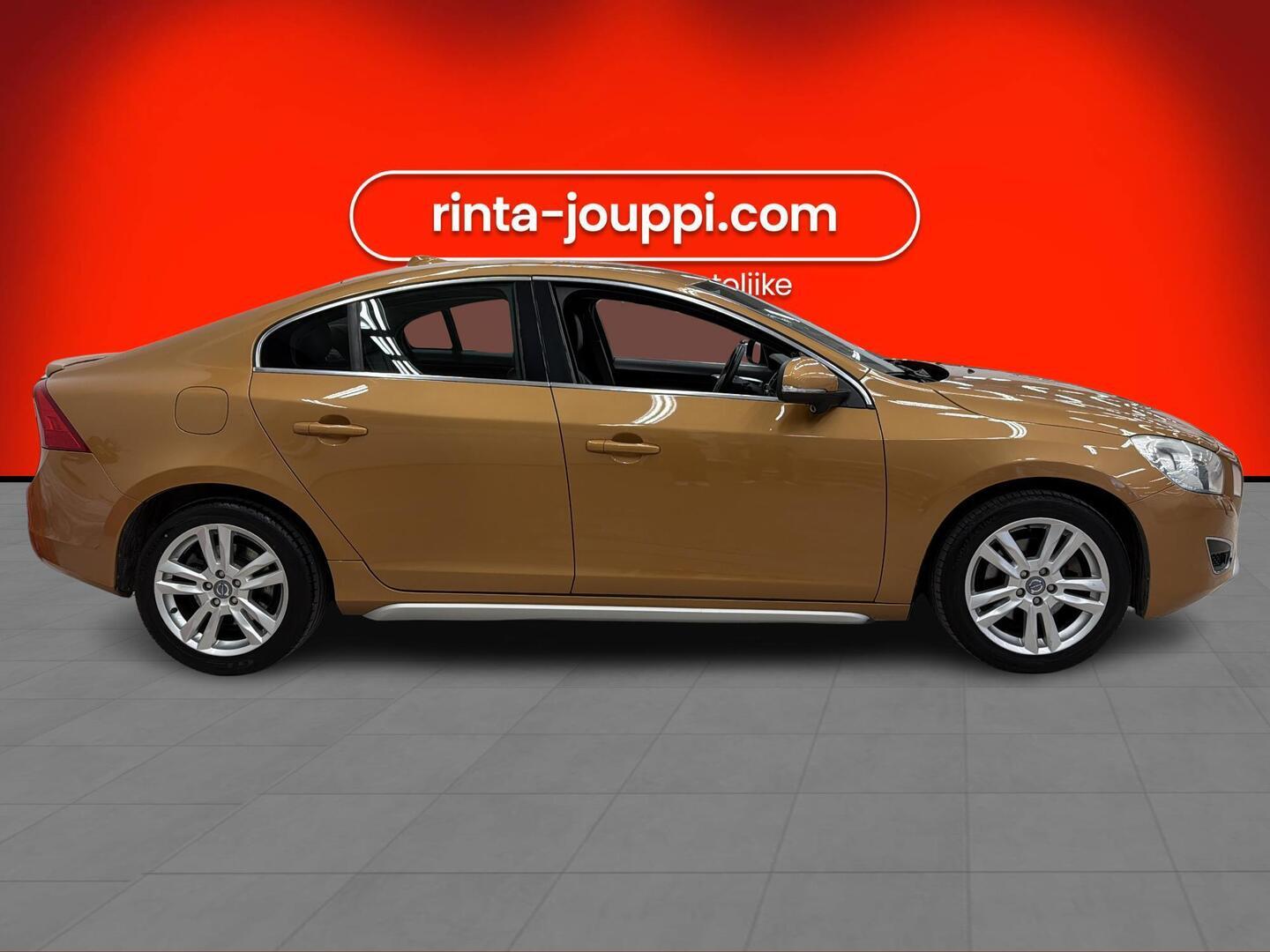 VOLVO S60 2011