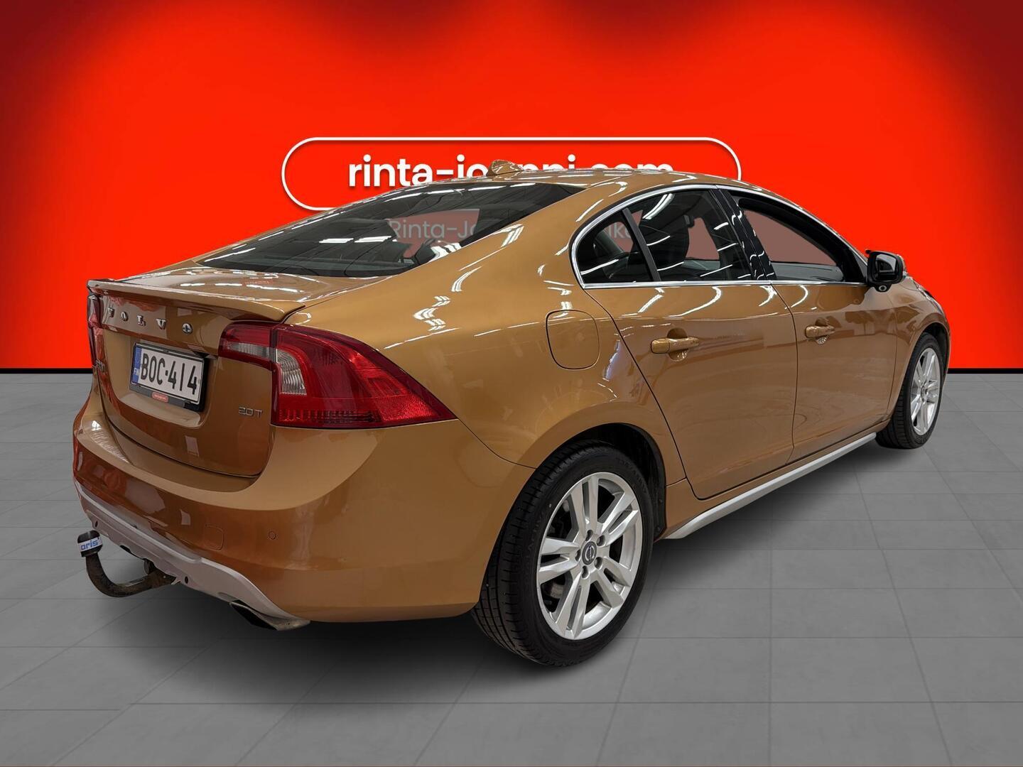 VOLVO S60 2011