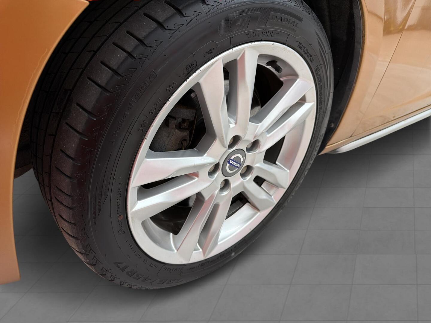VOLVO S60 2011