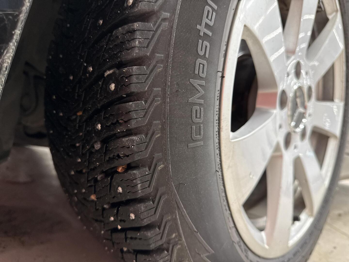 MERCEDES-BENZ C 2010