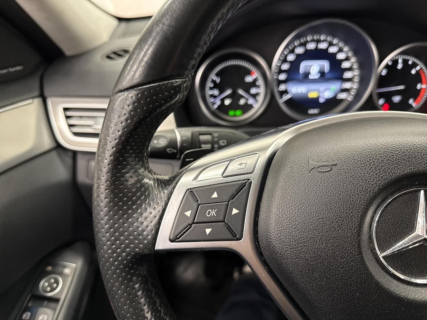 MERCEDES-BENZ E 2014