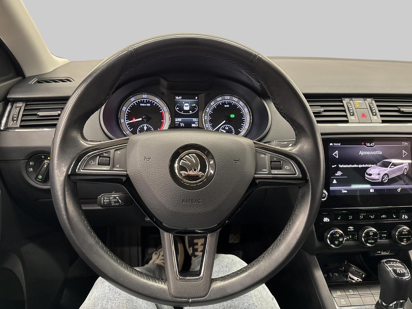 SKODA Octavia 2019