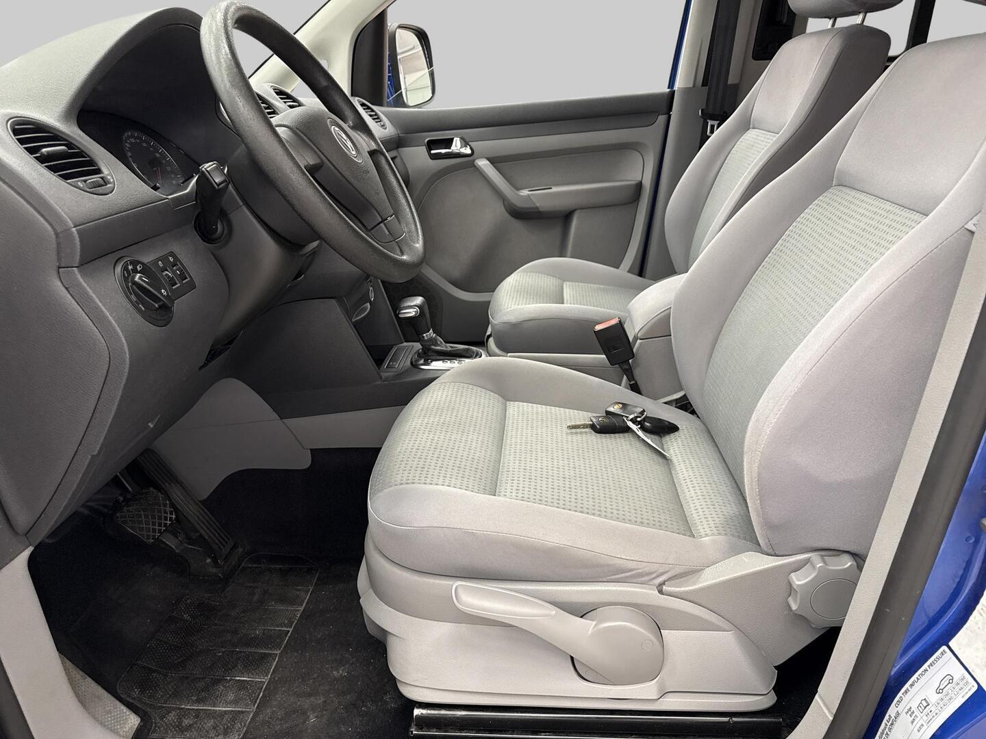 VOLKSWAGEN Caddy Maxi 2009