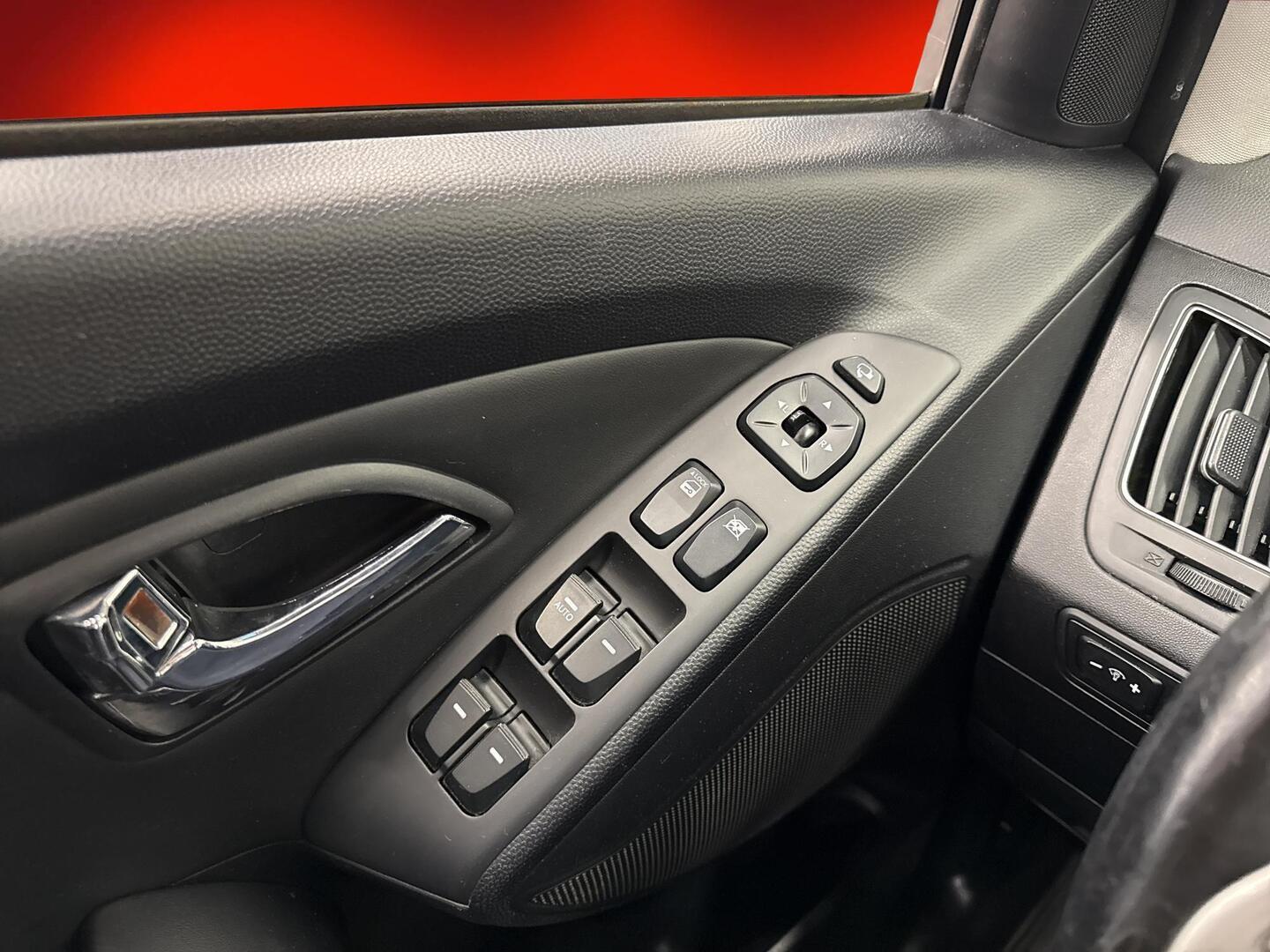HYUNDAI ix35 2011