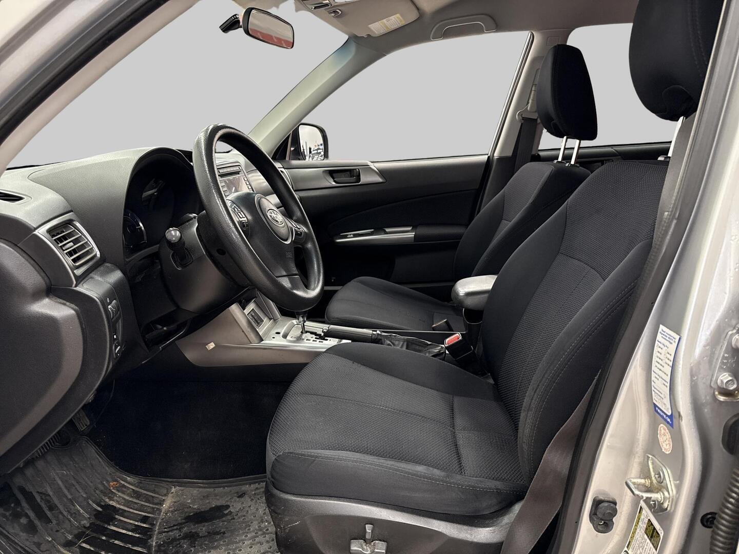 SUBARU Forester 2010