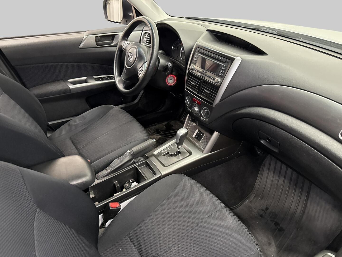 SUBARU Forester 2010