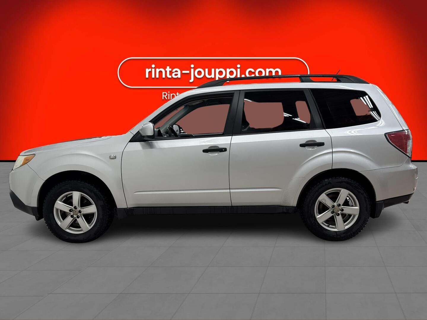 SUBARU Forester 2010