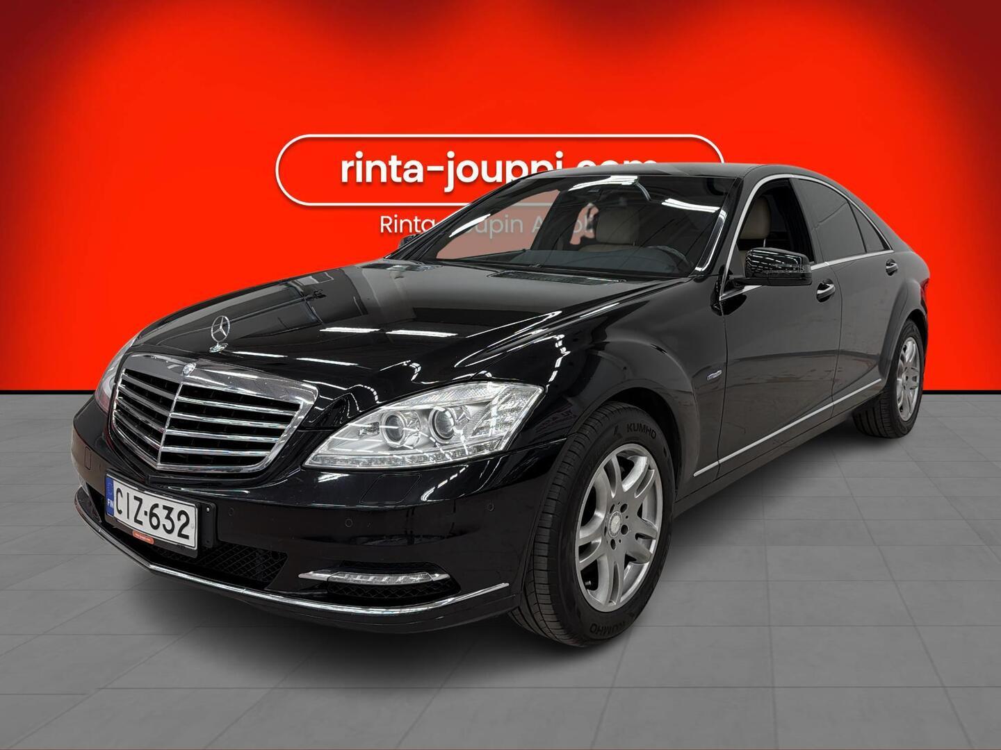 MERCEDES-BENZ S 2010