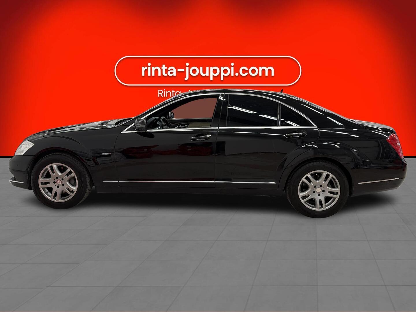 MERCEDES-BENZ S 2010