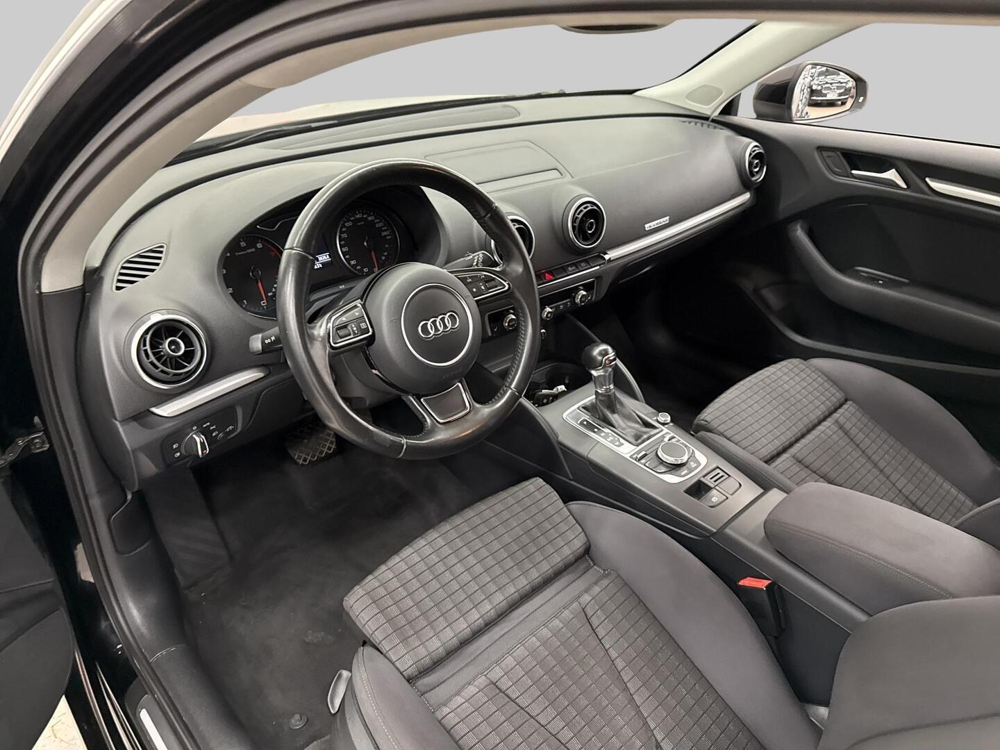 AUDI A3 2013