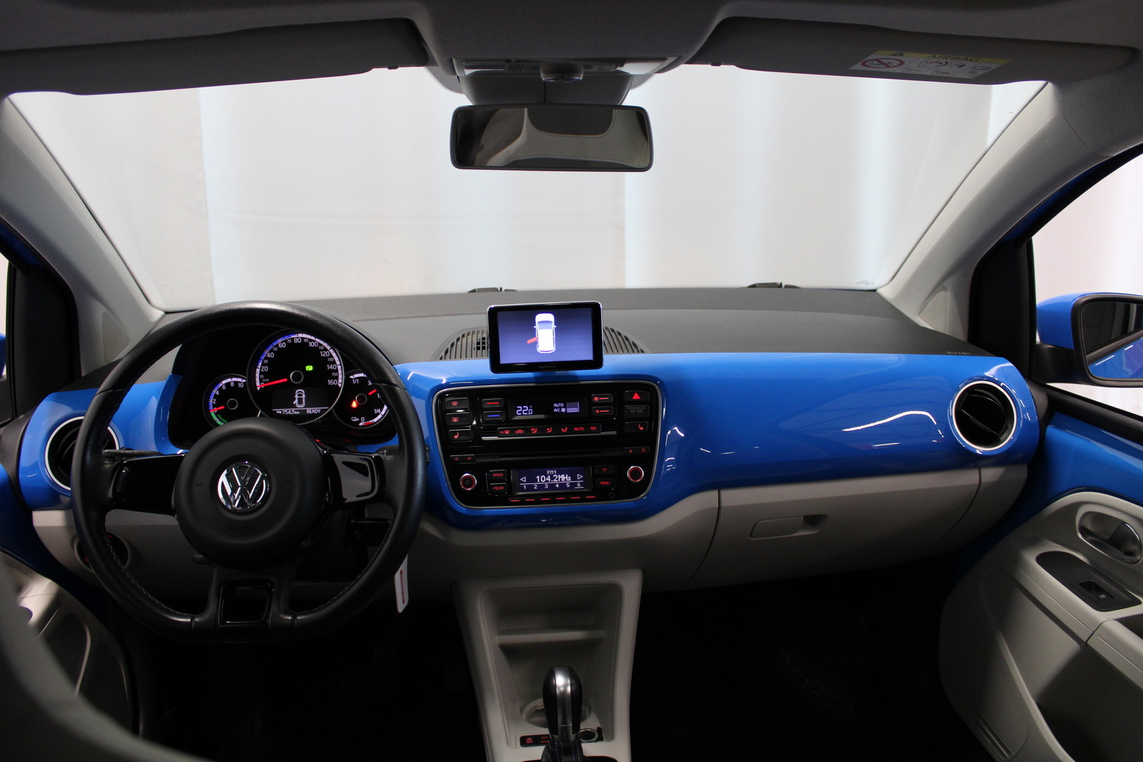 VOLKSWAGEN up! 2015