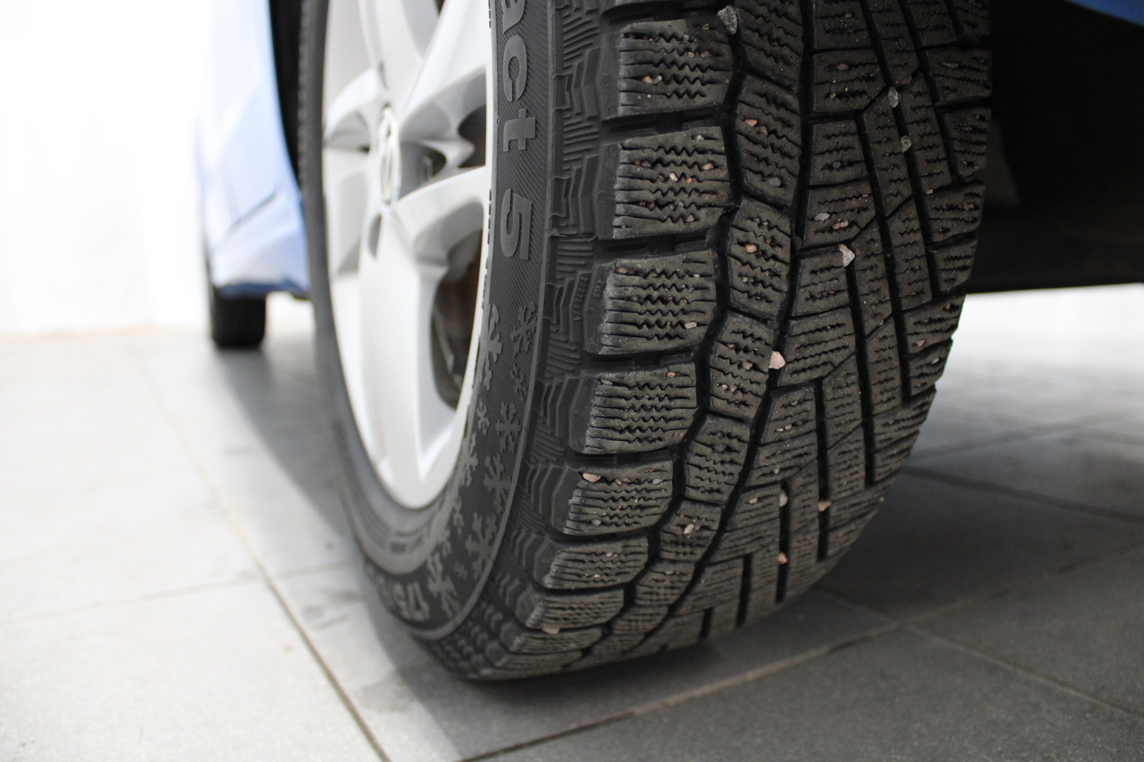 VOLKSWAGEN up! 2015