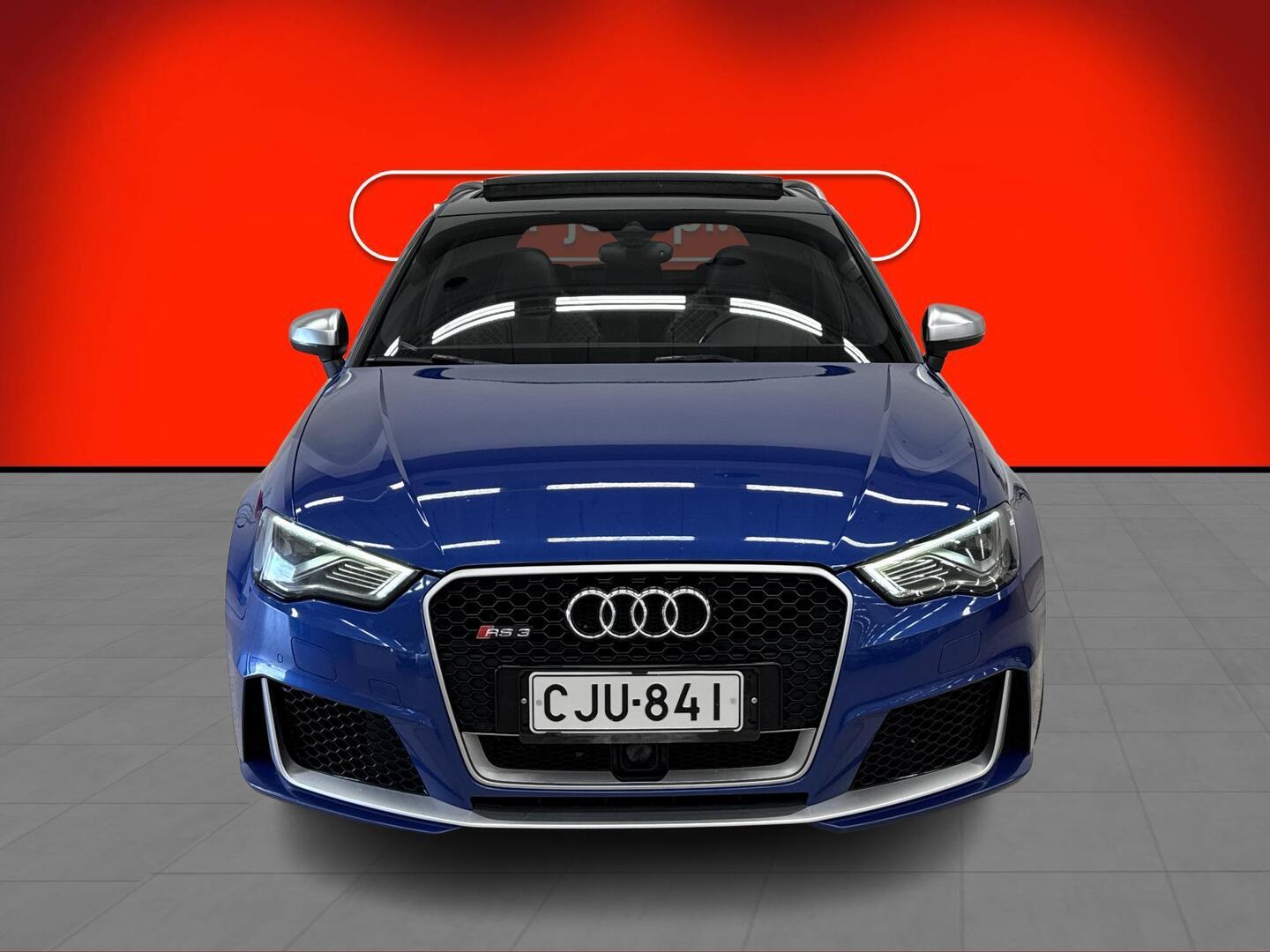 AUDI RS 3 2015