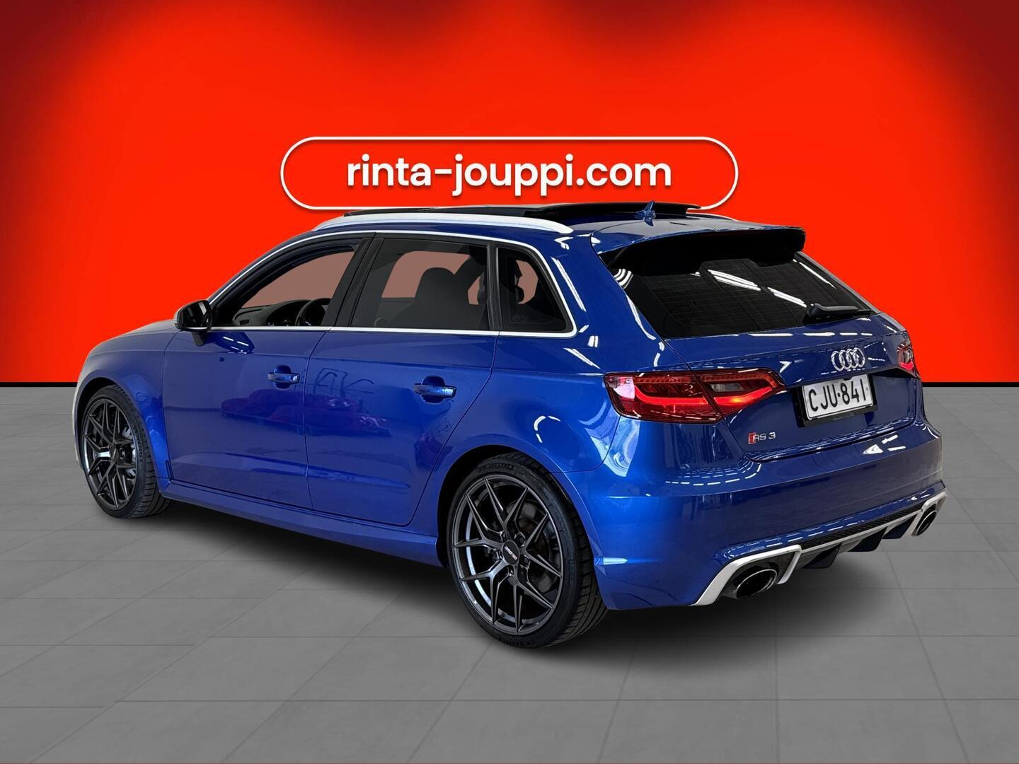 AUDI RS 3 2015