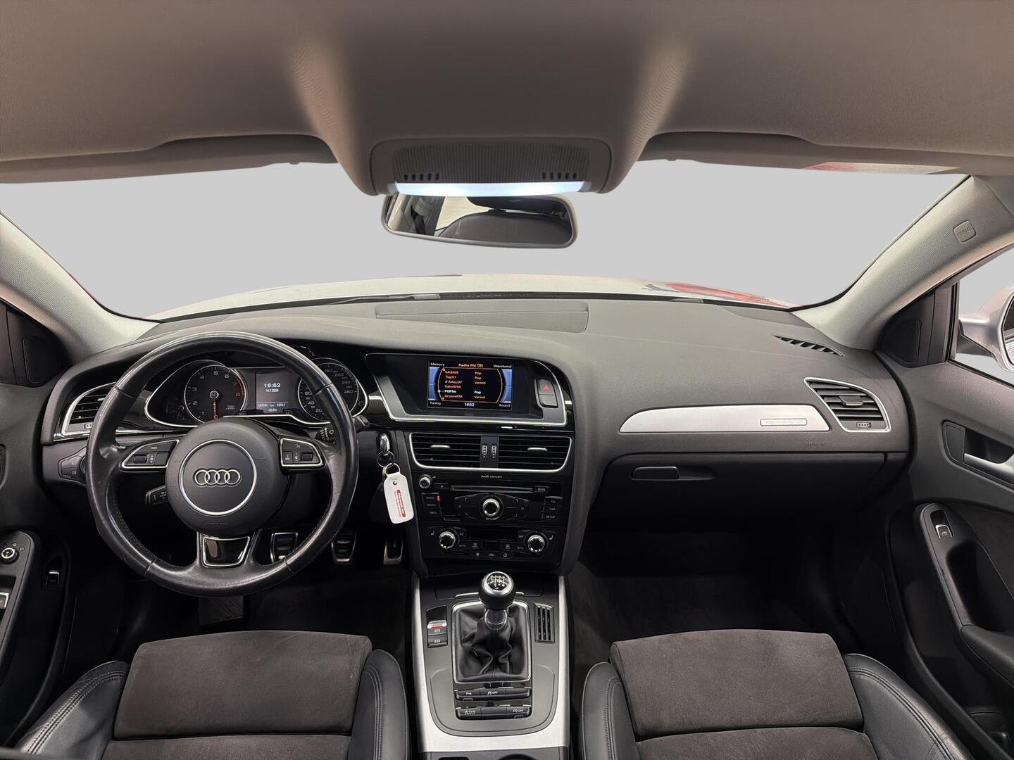 AUDI A4 2015