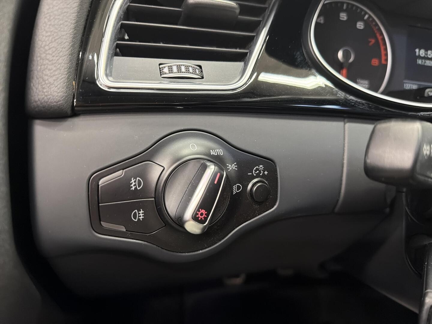 AUDI A4 2015