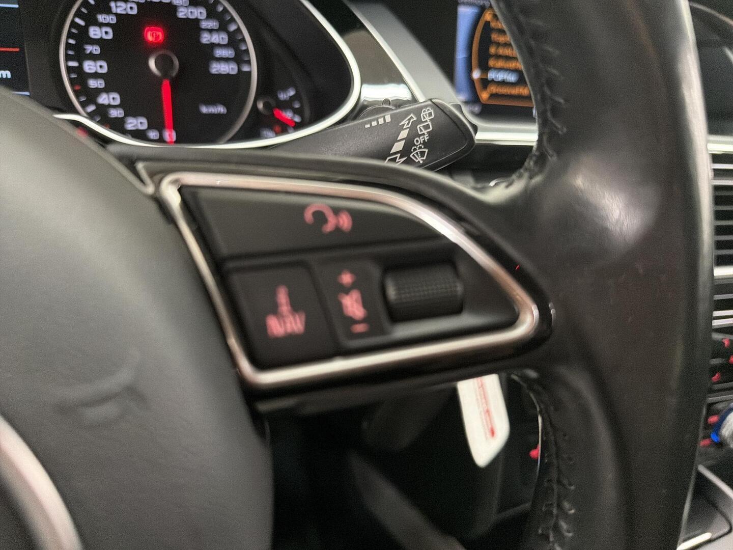 AUDI A4 2015