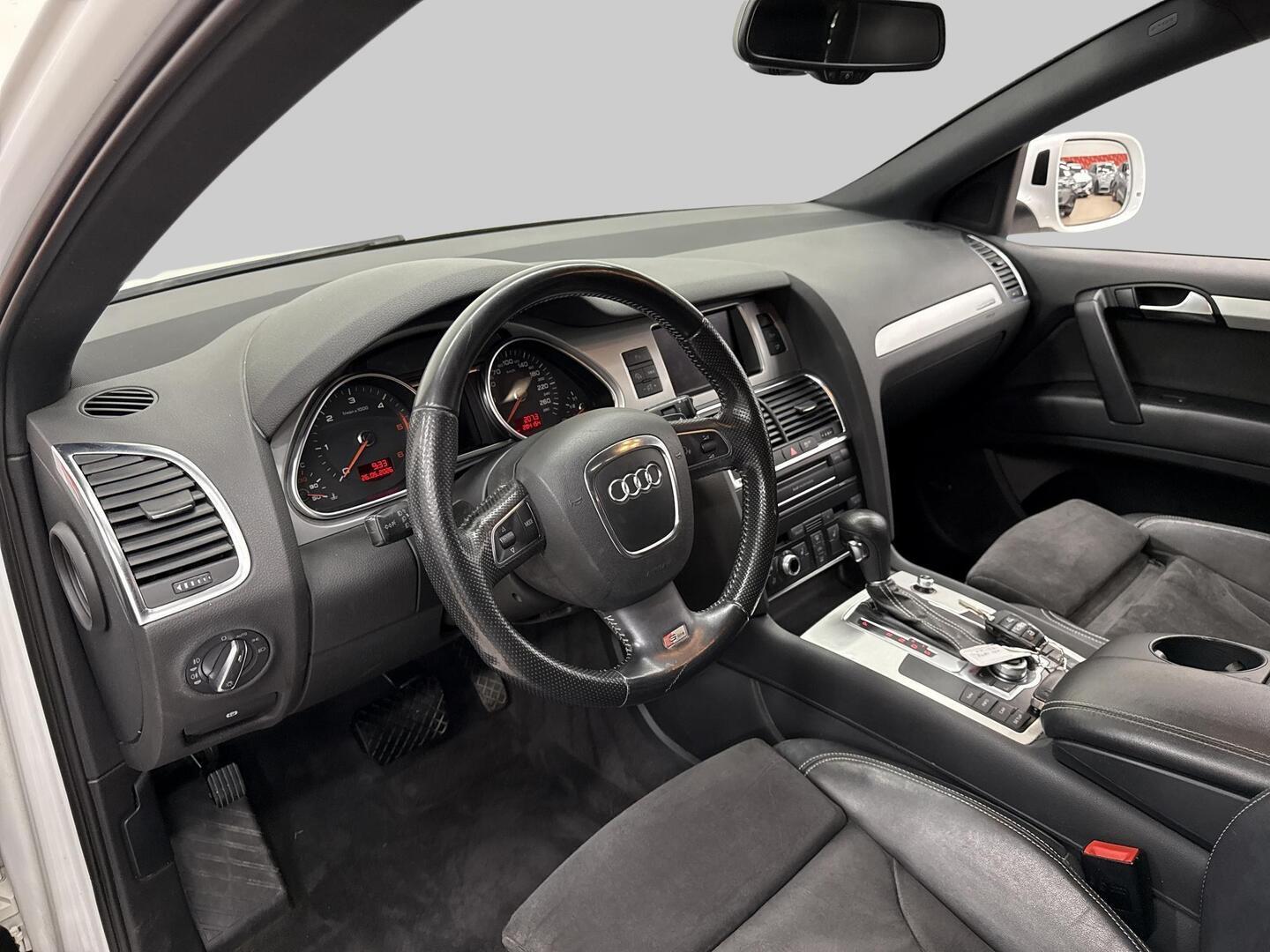 AUDI Q7 2011