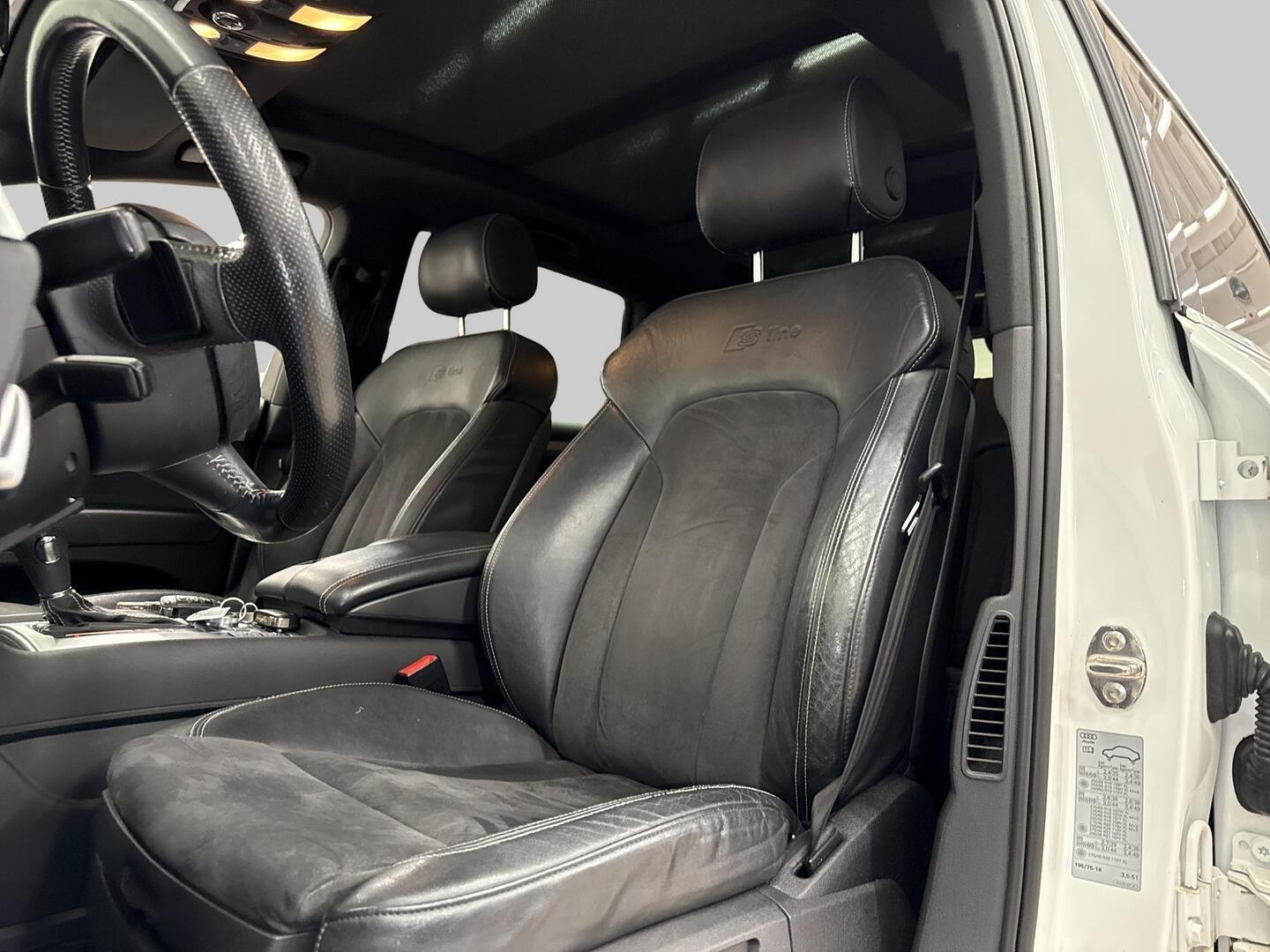 AUDI Q7 2011