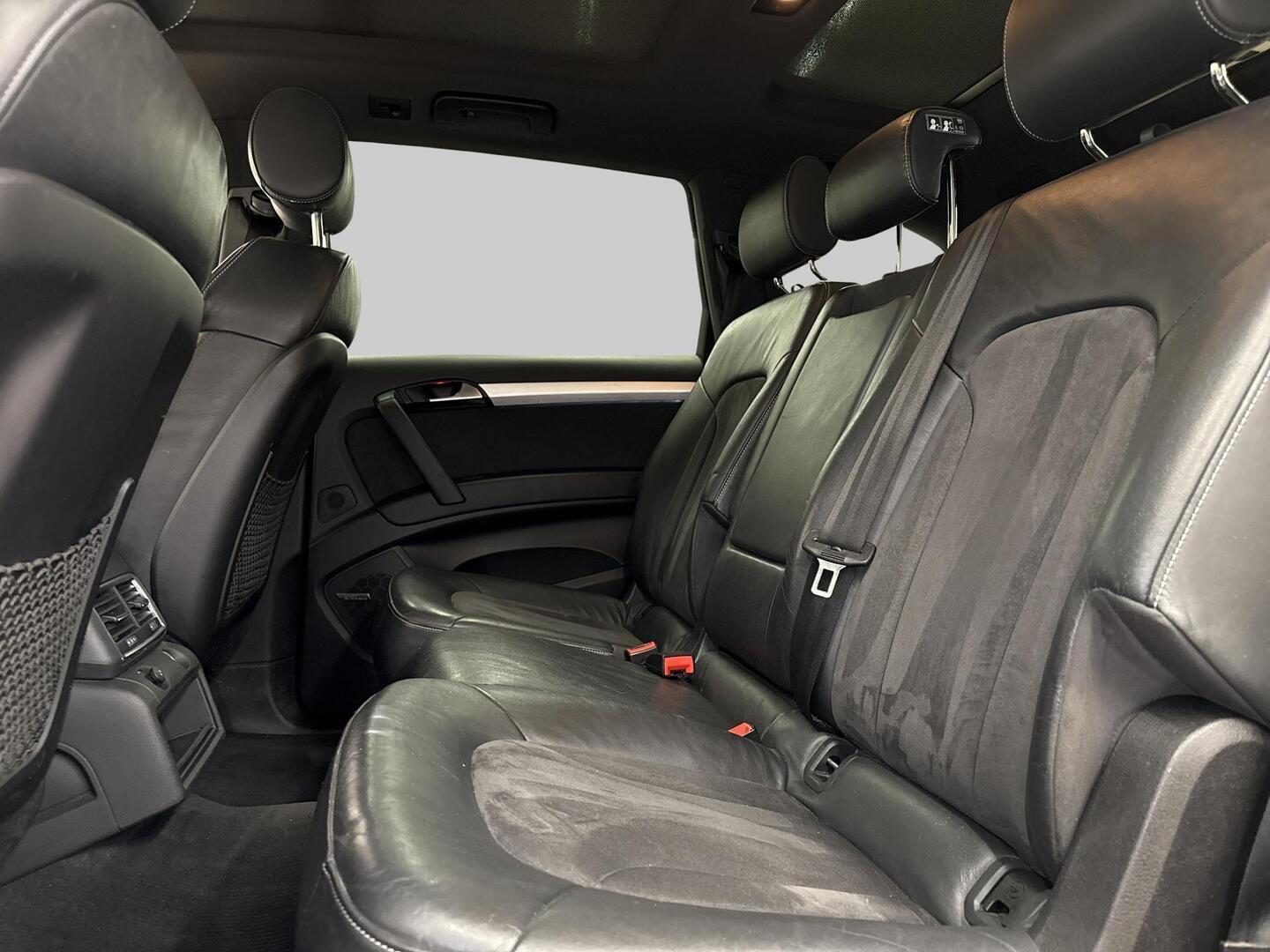 AUDI Q7 2011