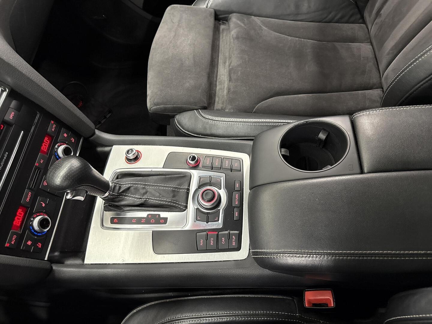 AUDI Q7 2011