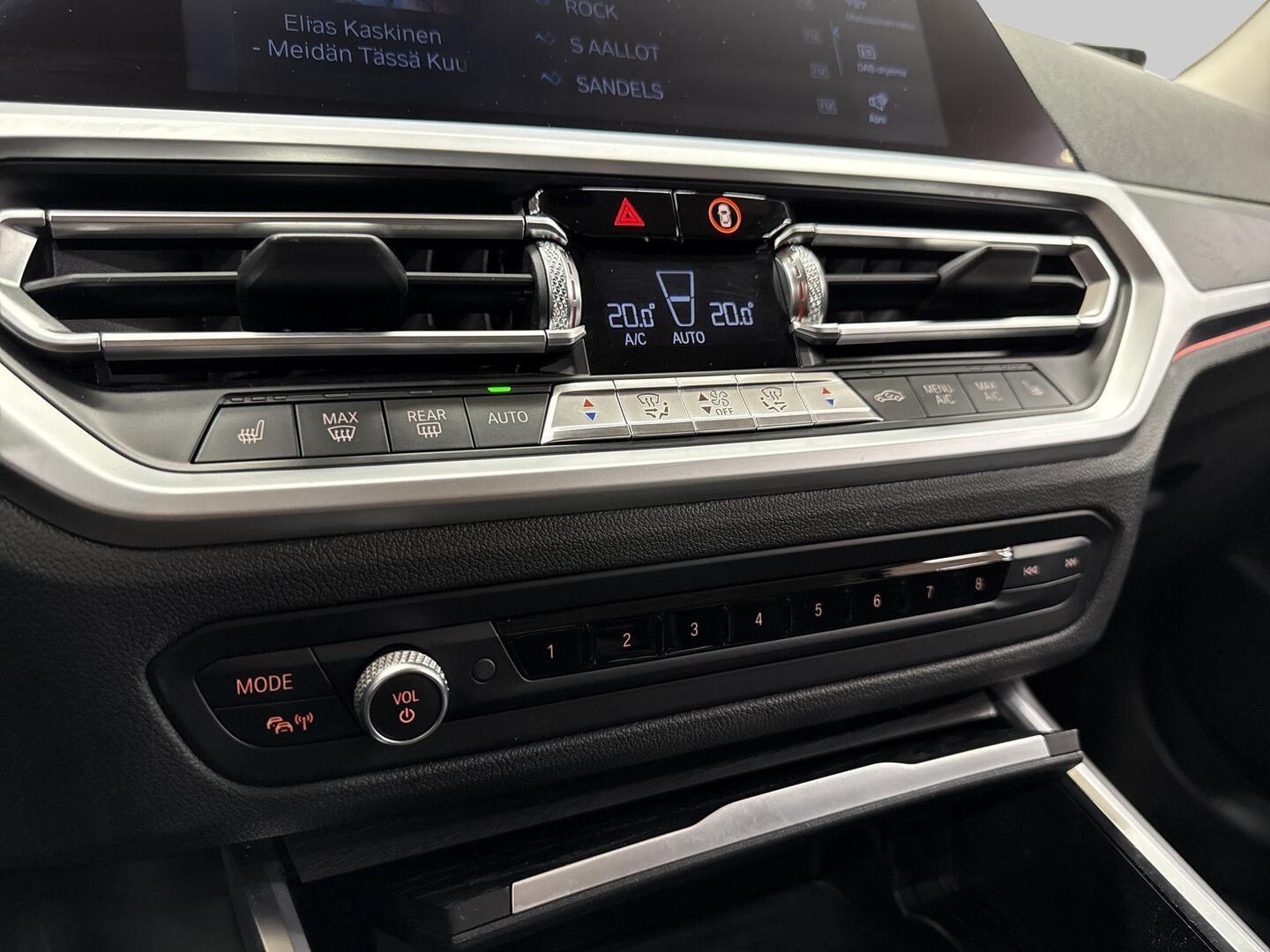 BMW 330 2019