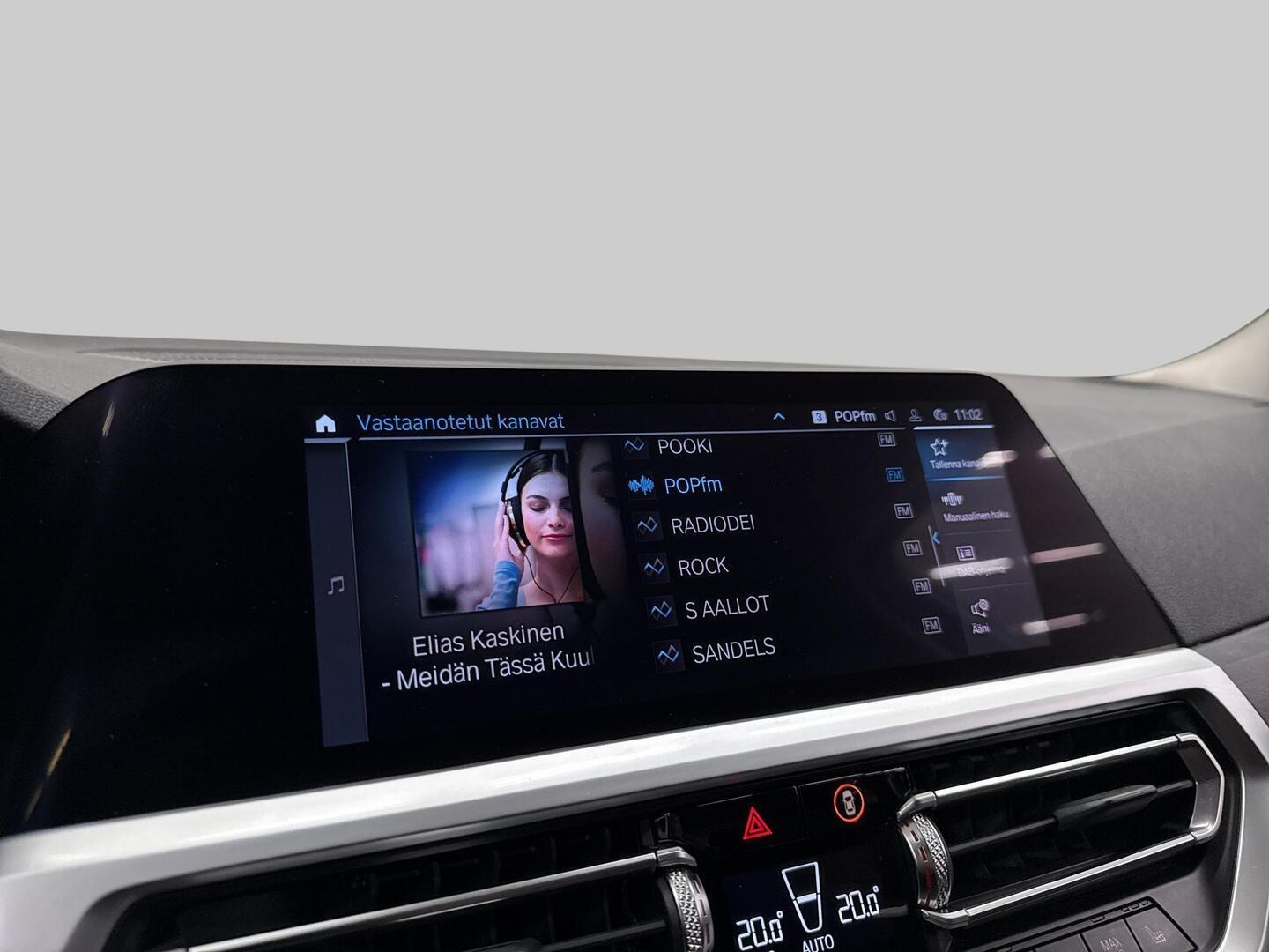 BMW 330 2019