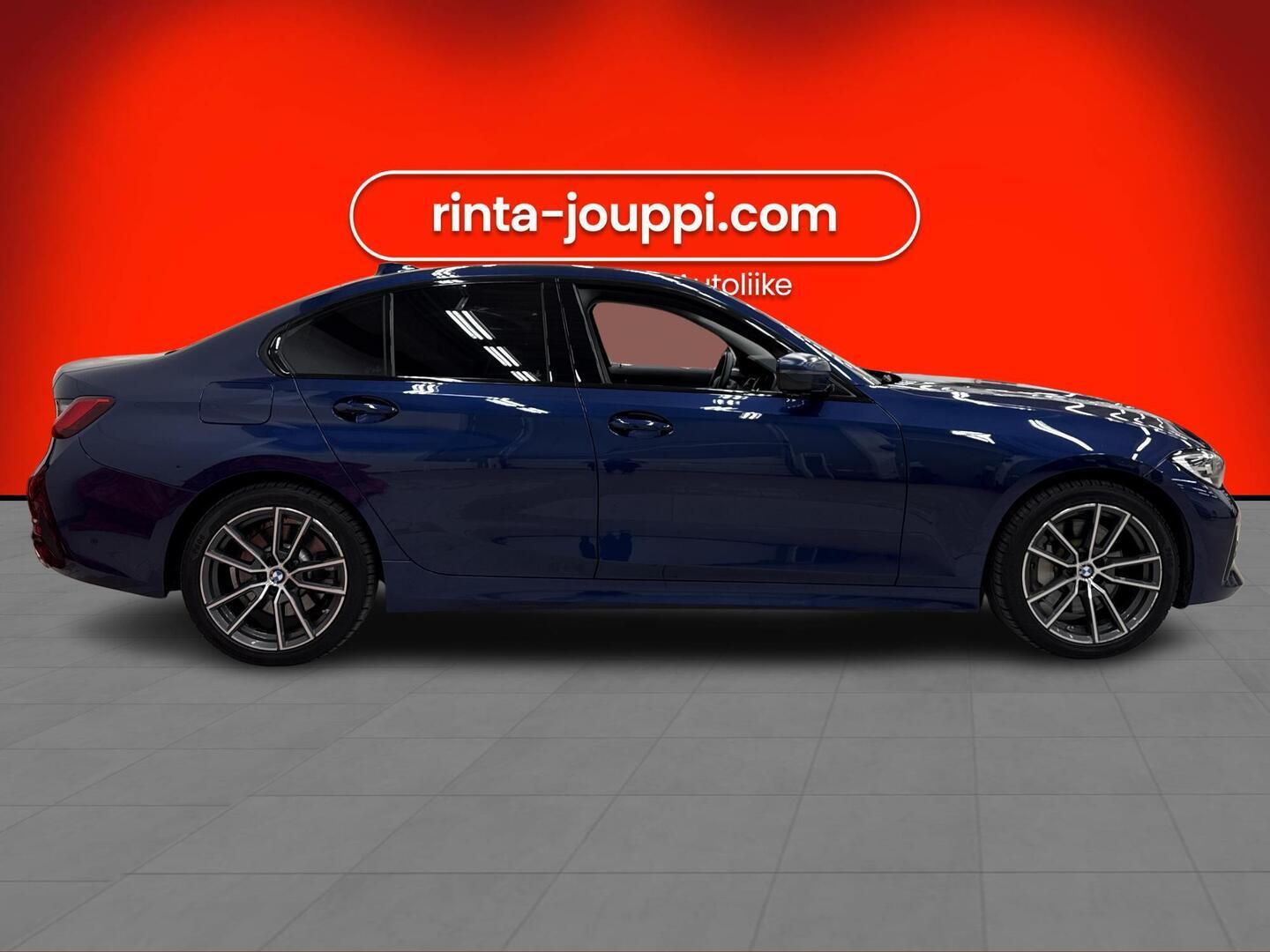 BMW 330 2019