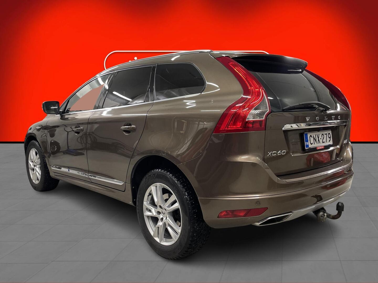 VOLVO XC60 2017