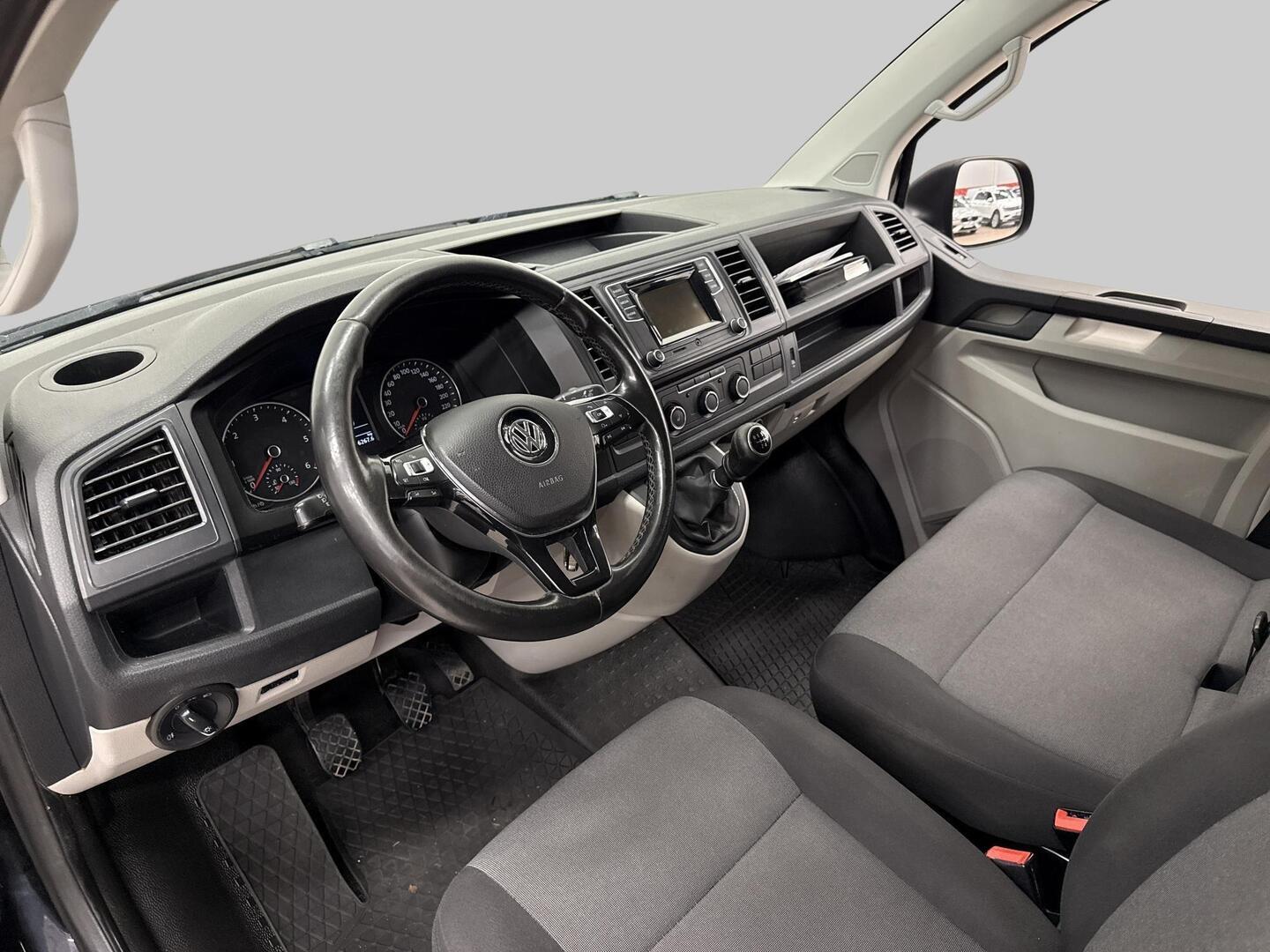 VOLKSWAGEN Transporter 2016