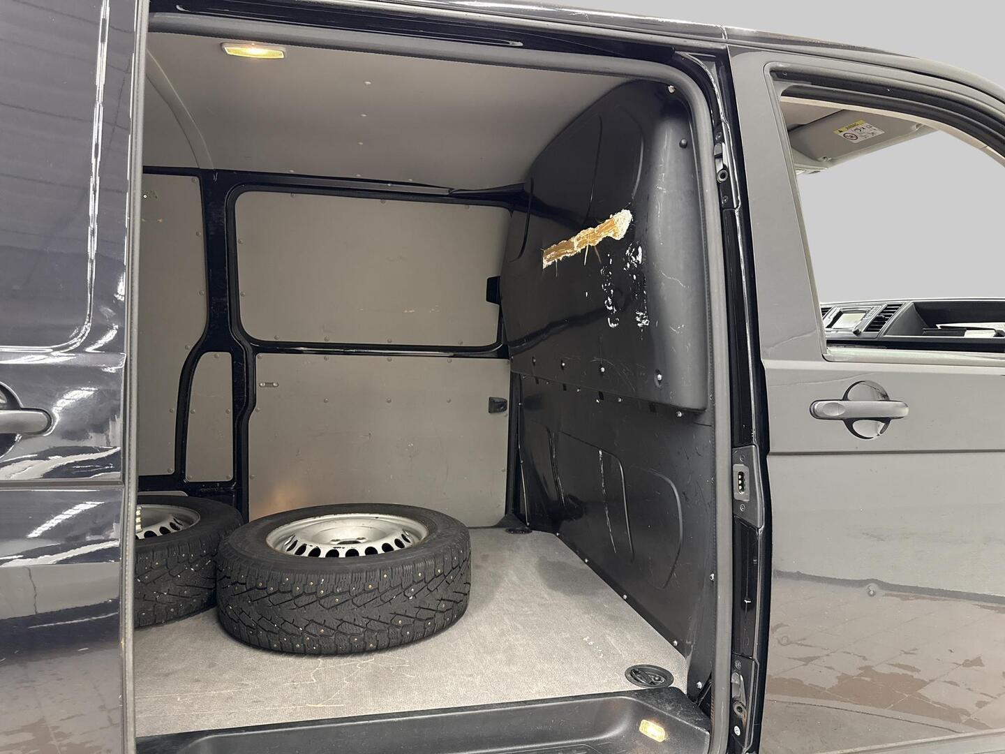 VOLKSWAGEN Transporter 2016