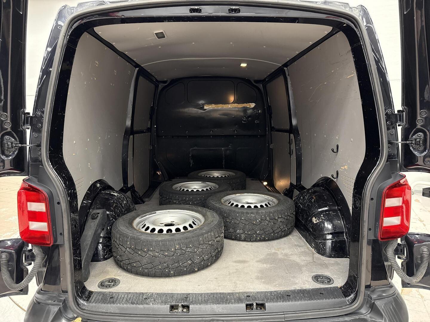 VOLKSWAGEN Transporter 2016