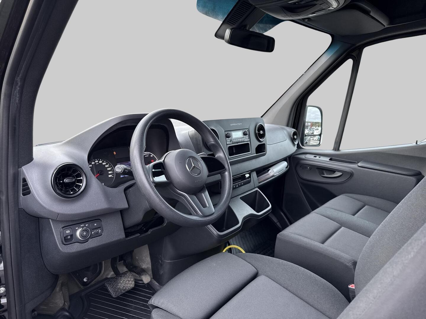 MERCEDES-BENZ Sprinter 2022
