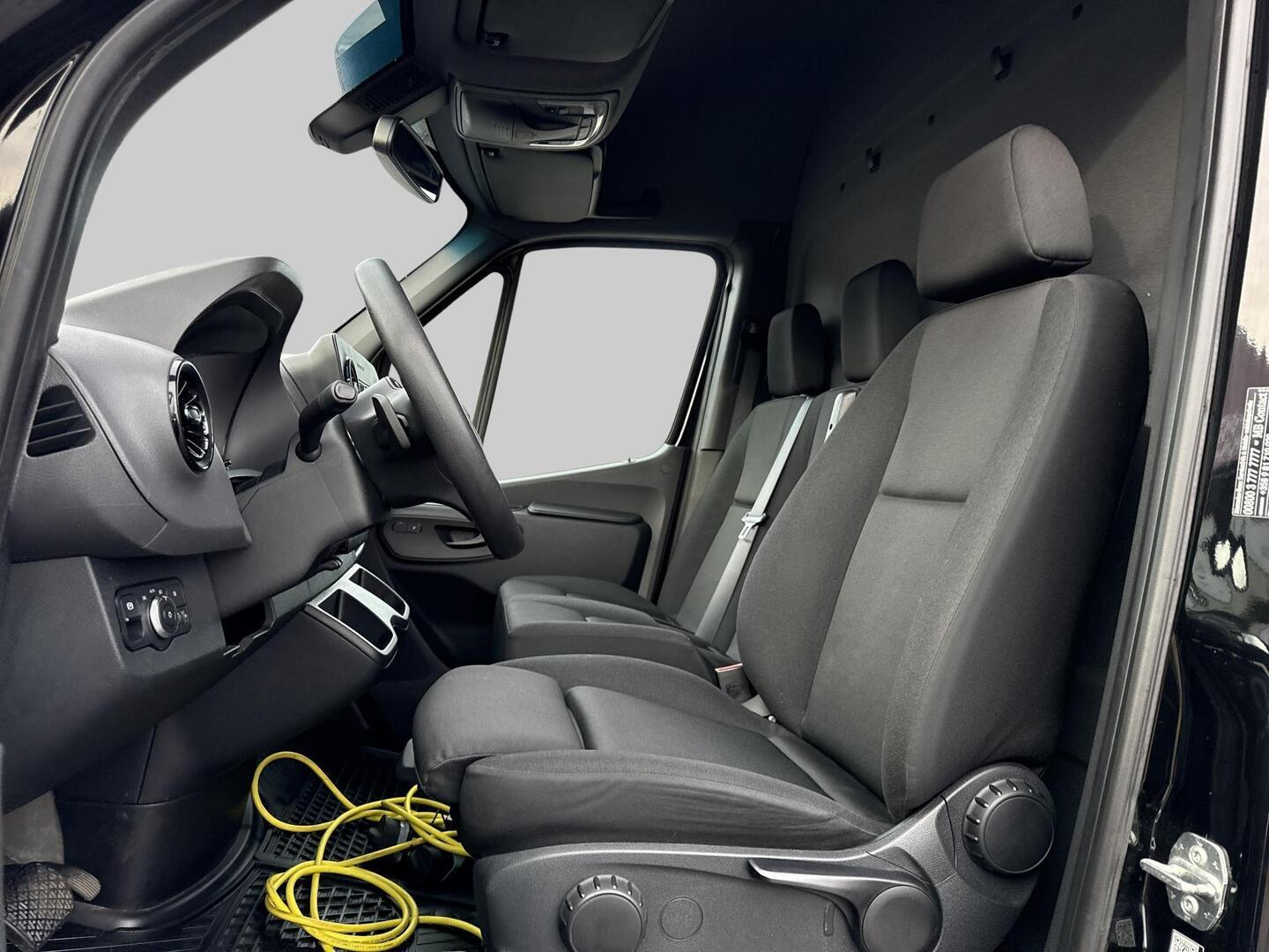 MERCEDES-BENZ Sprinter 2022