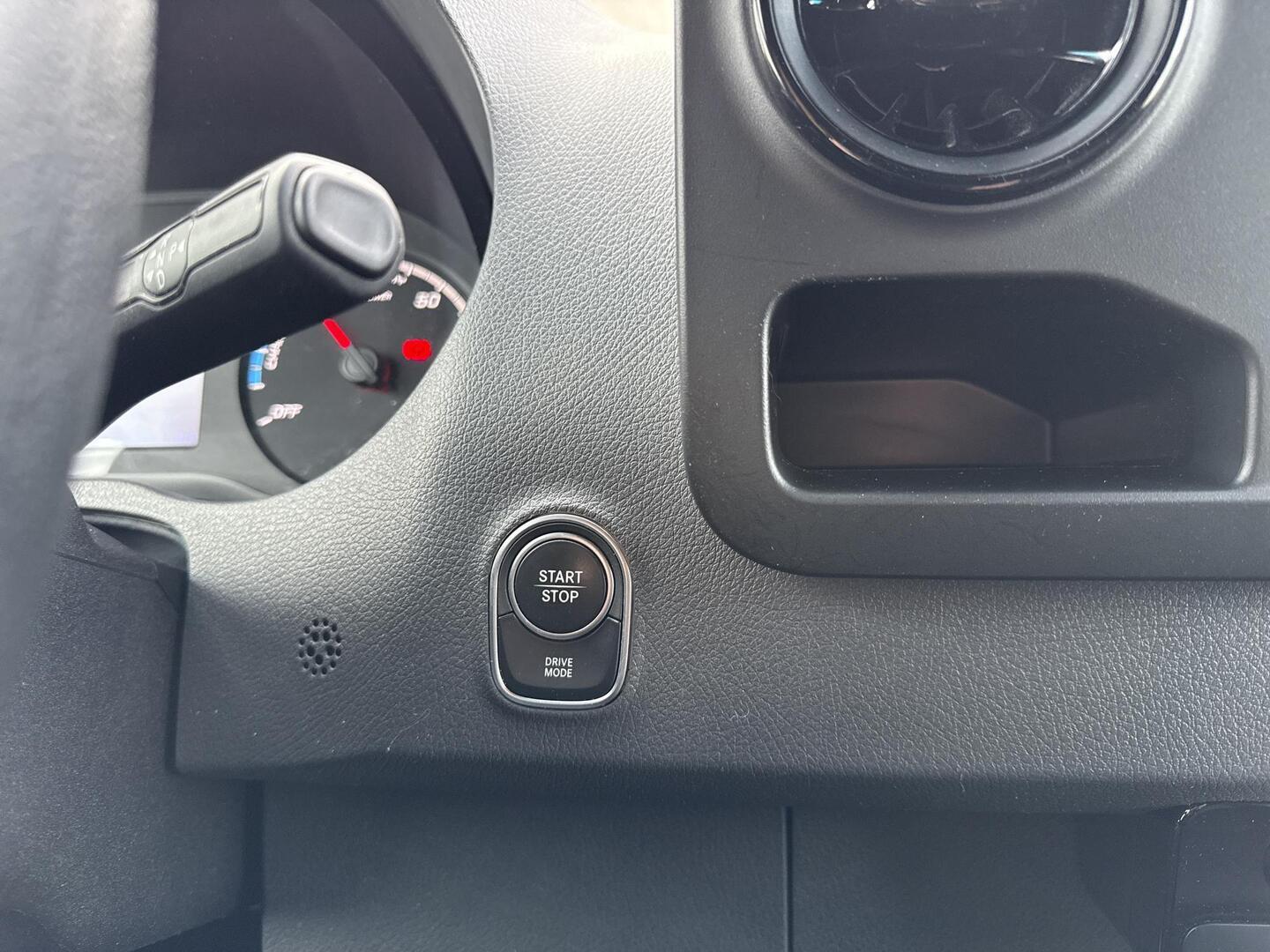 MERCEDES-BENZ Sprinter 2022