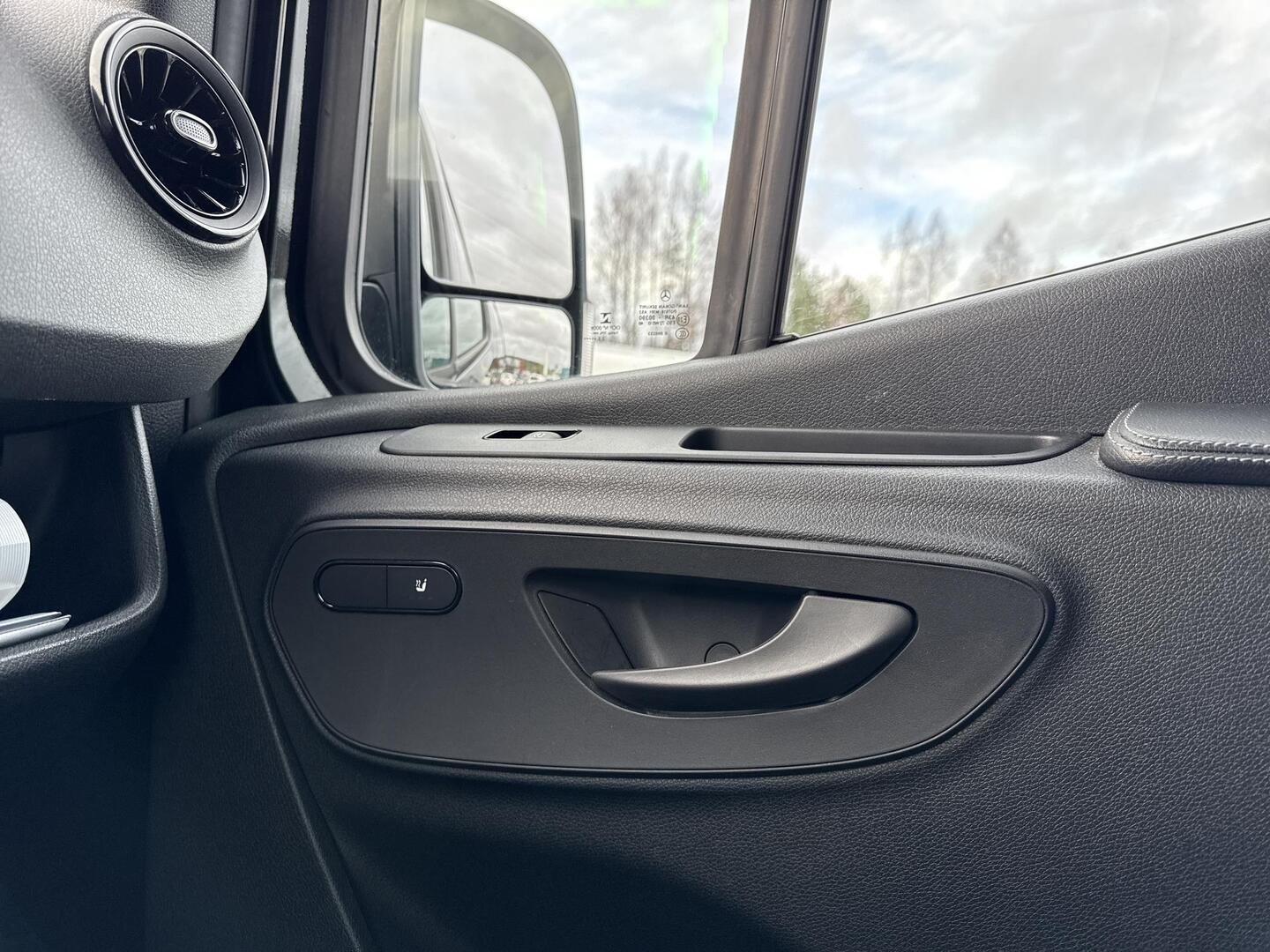 MERCEDES-BENZ Sprinter 2022