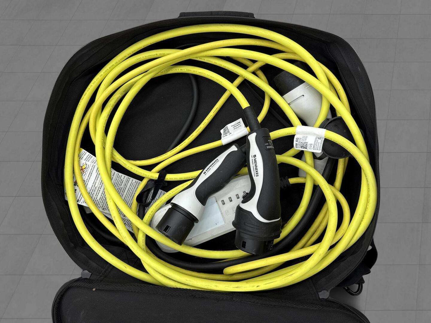 VOLKSWAGEN Touareg 2023