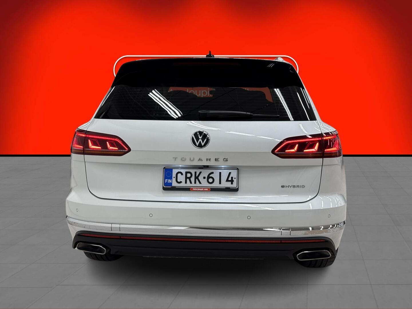 VOLKSWAGEN Touareg 2023