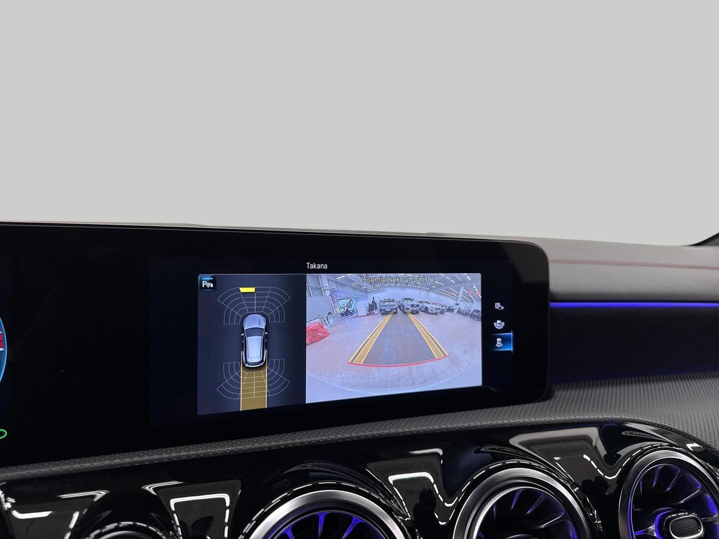 MERCEDES-BENZ CLA 2023