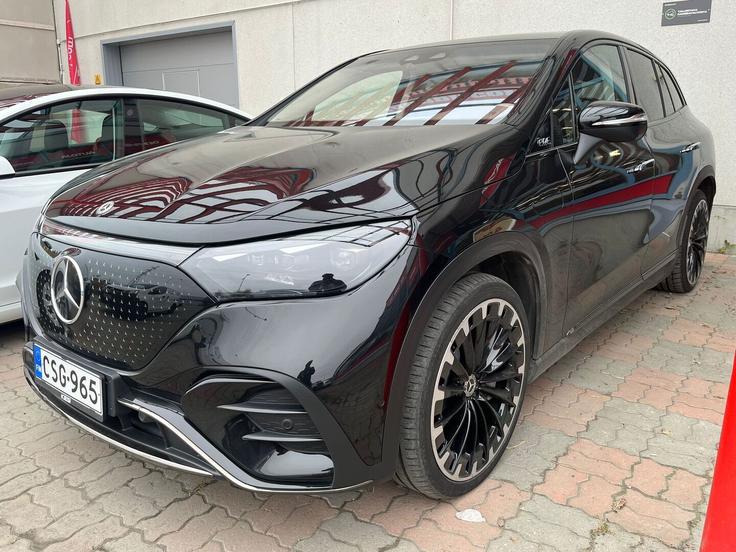 MERCEDES-BENZ EQE SUV 2023