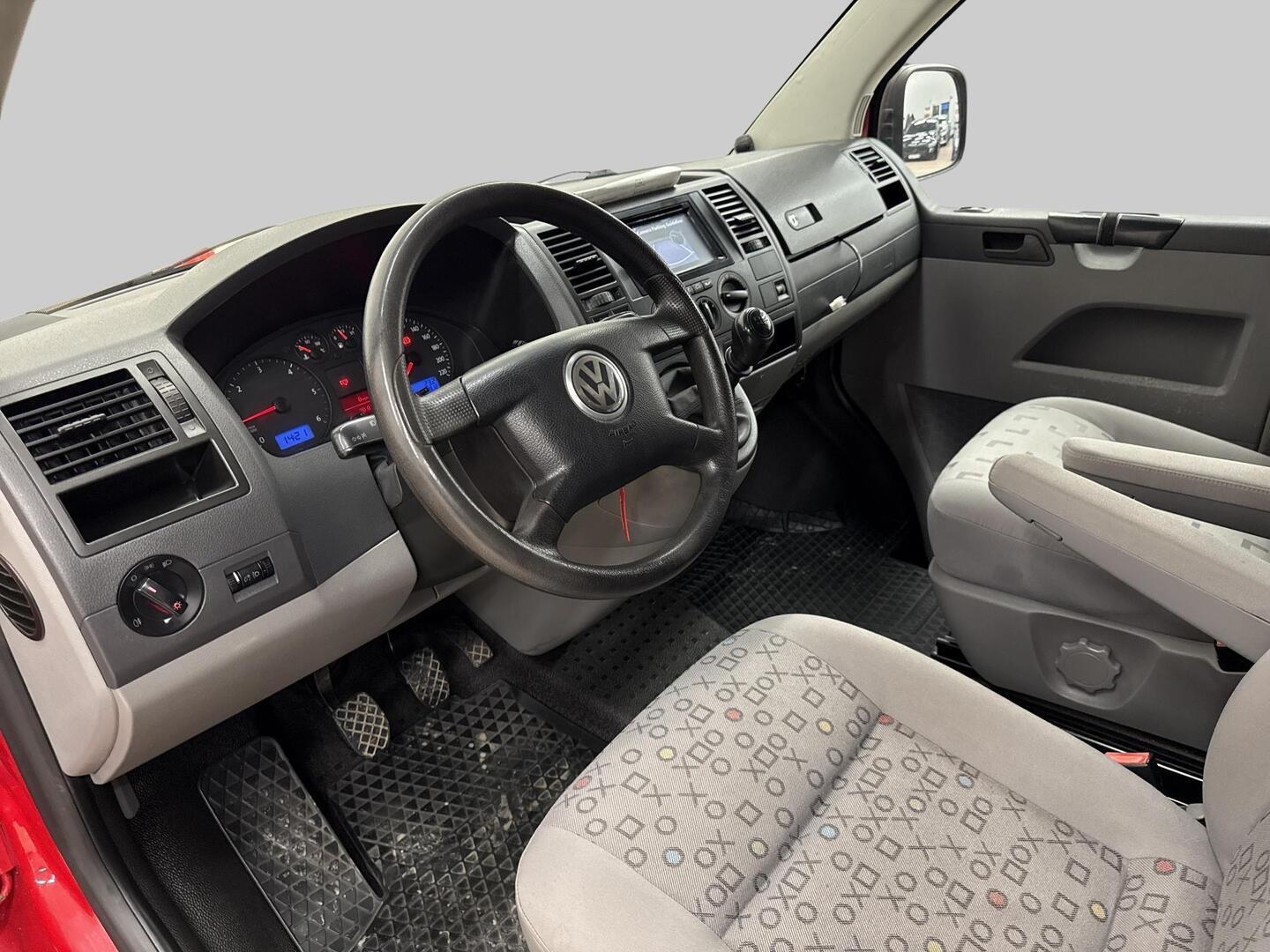 VOLKSWAGEN Transporter 2006