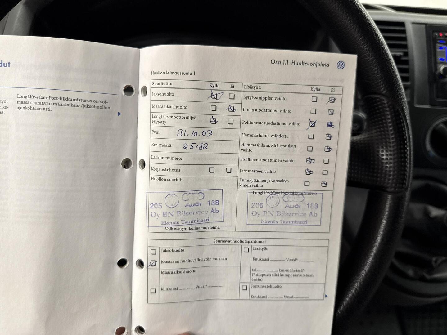 VOLKSWAGEN Transporter 2006