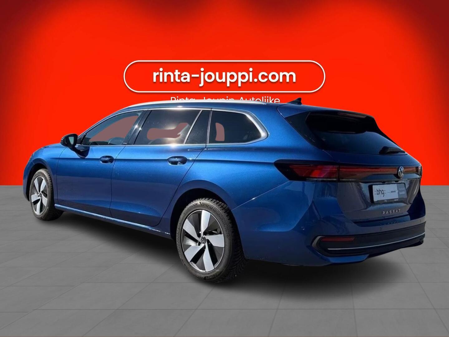 VOLKSWAGEN PASSAT 2024