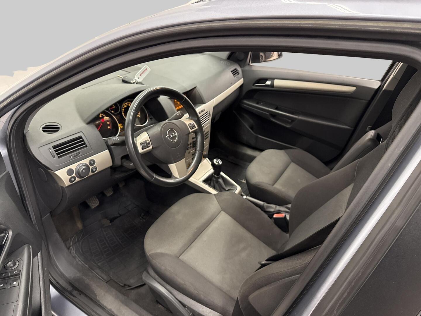 OPEL Astra 2007