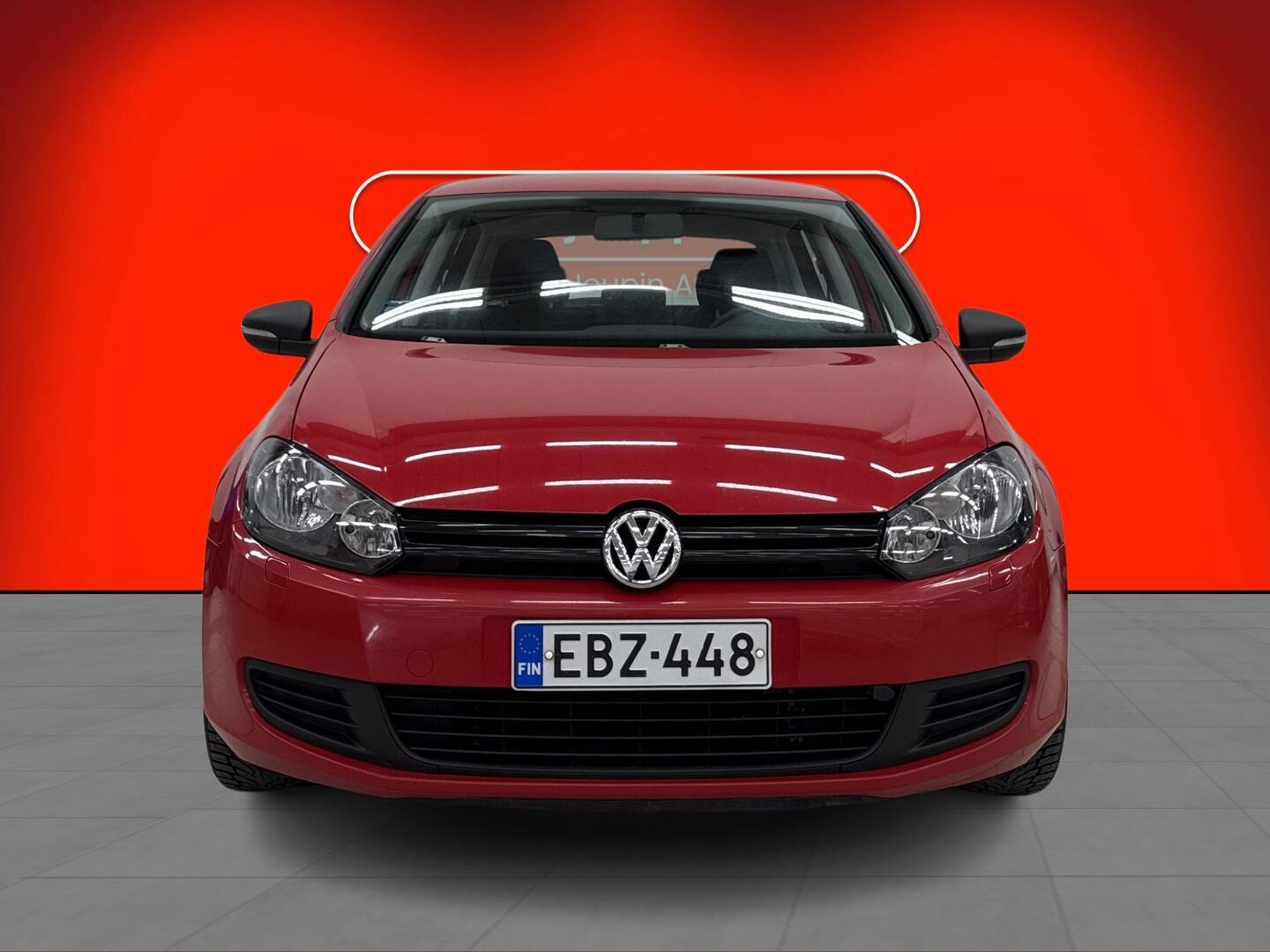 VOLKSWAGEN Golf 2010
