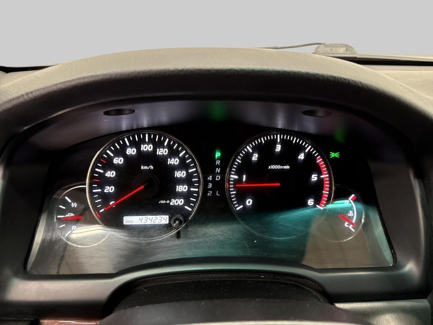 TOYOTA Land Cruiser 2006