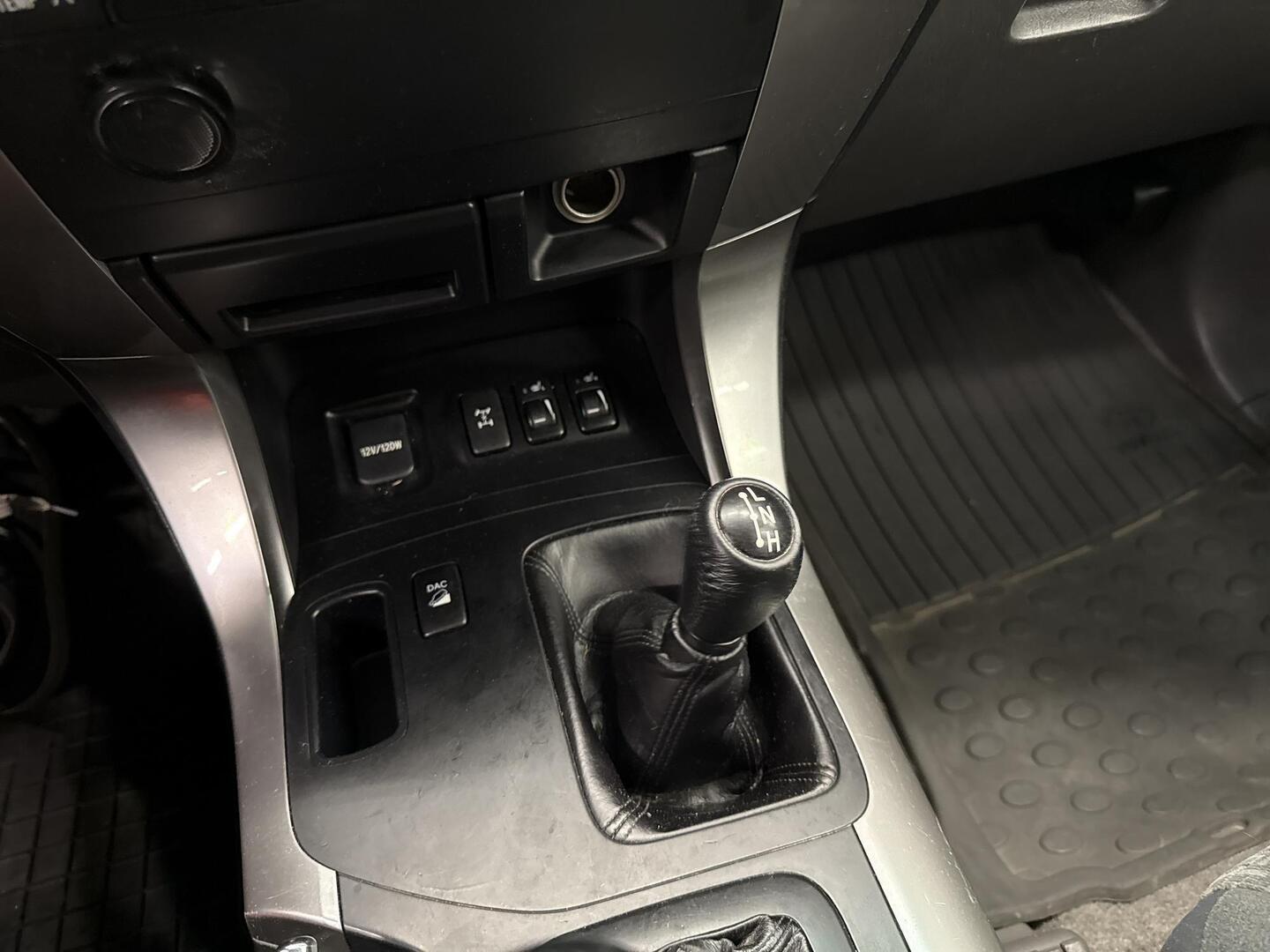 TOYOTA Land Cruiser 2006