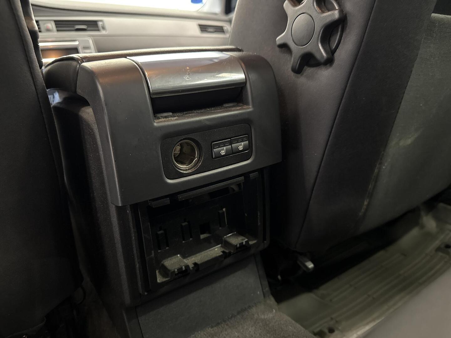 VOLVO V70 2010