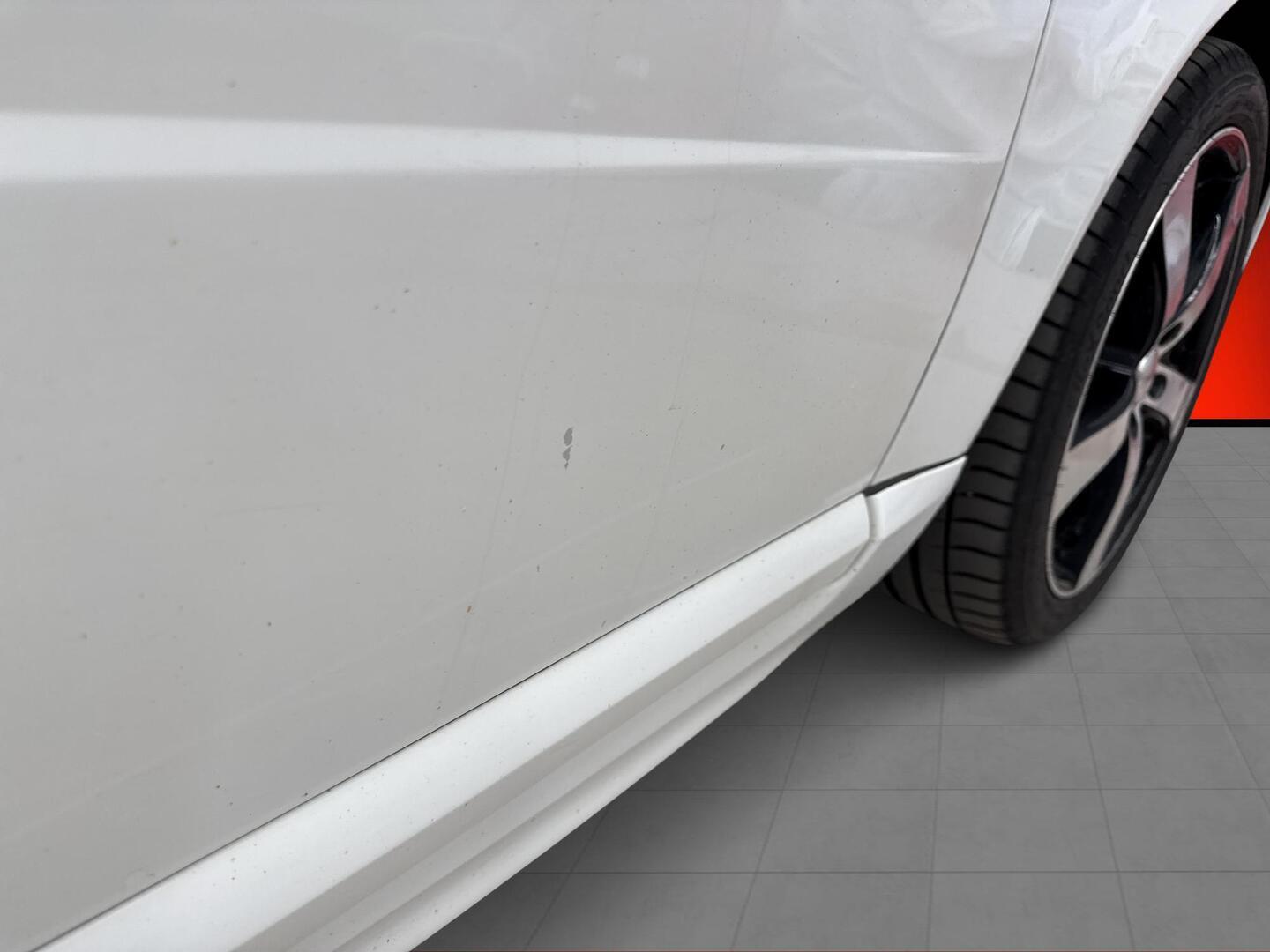 VOLVO V70 2010